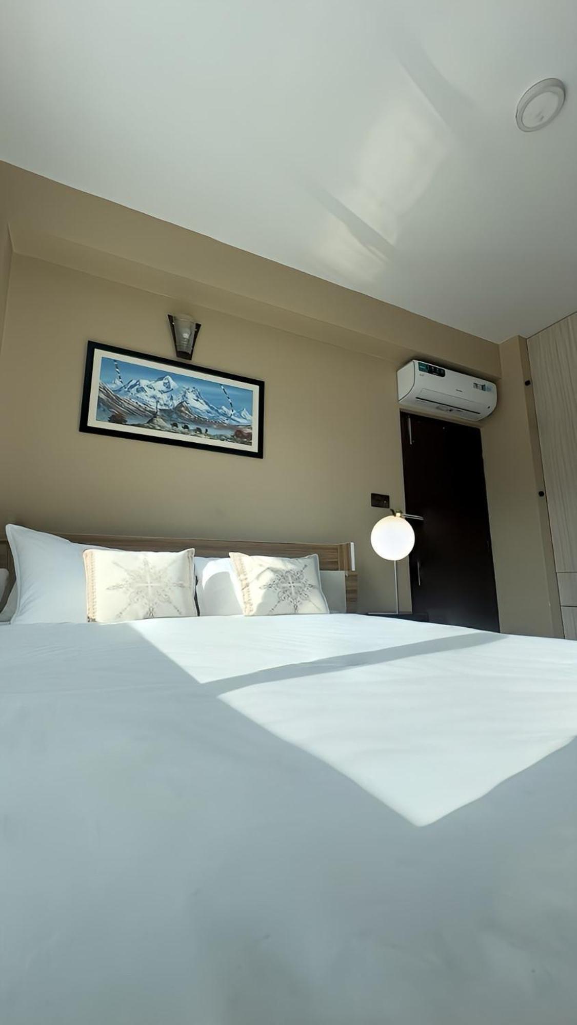 House Of Forrest, Service Apartments Kathmandu Exterior foto